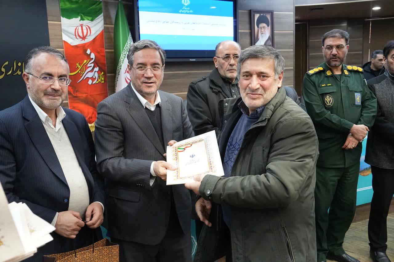 برگزاری نشست صمیمی استاندار آذربایجان‌غربی با رزمندگان غواص دفاع مقدس + تصاویر