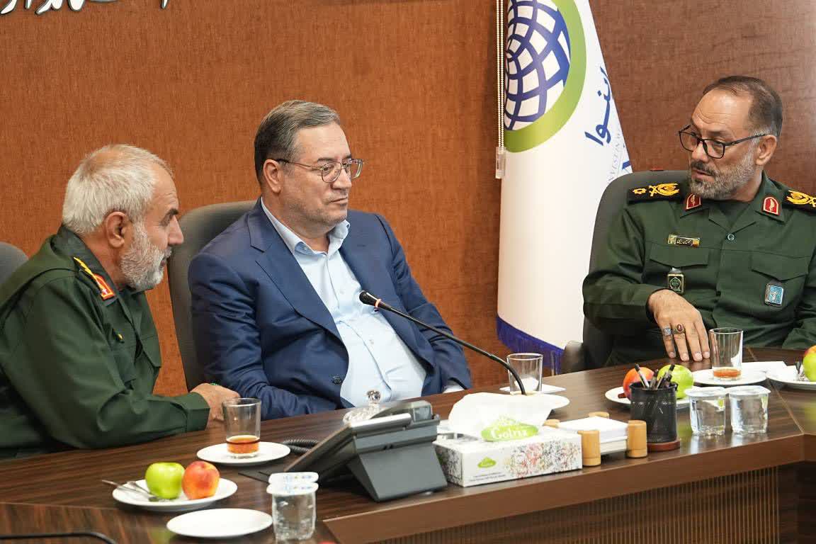 همدلی سپاه و دولت برای شتاب‌بخشی به مسیر پیشرفت آذربایجان‌غربی + تصاویر