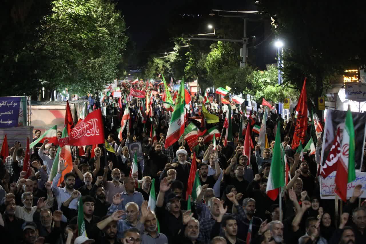 نمود غیرت، صلابت و ایستادگی غیور مردان و زنان وطندوست ارومیهای