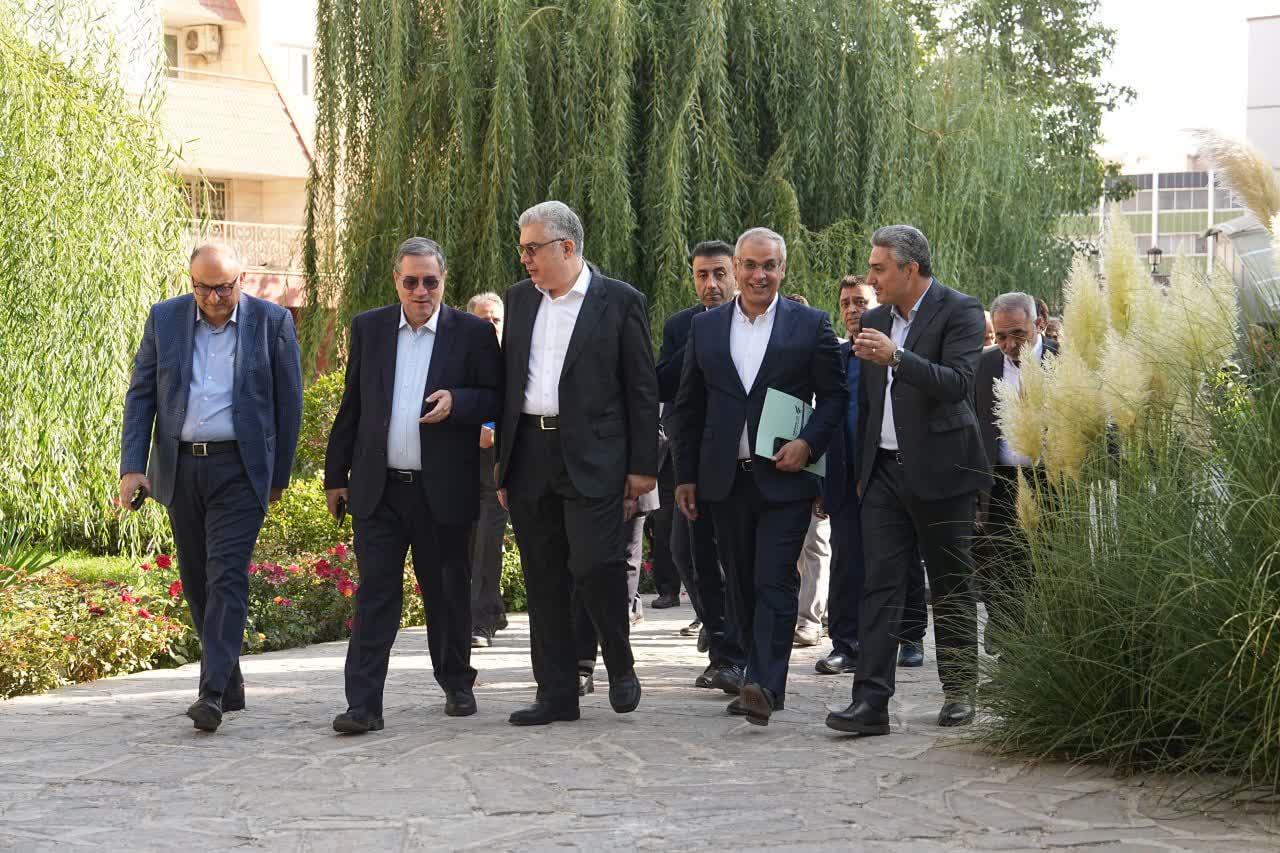 شتابگیری توسعه اقتصادی آذربایجانغربی با فعالسازی ظرفیتهای مرزی و سرمایهگذاری