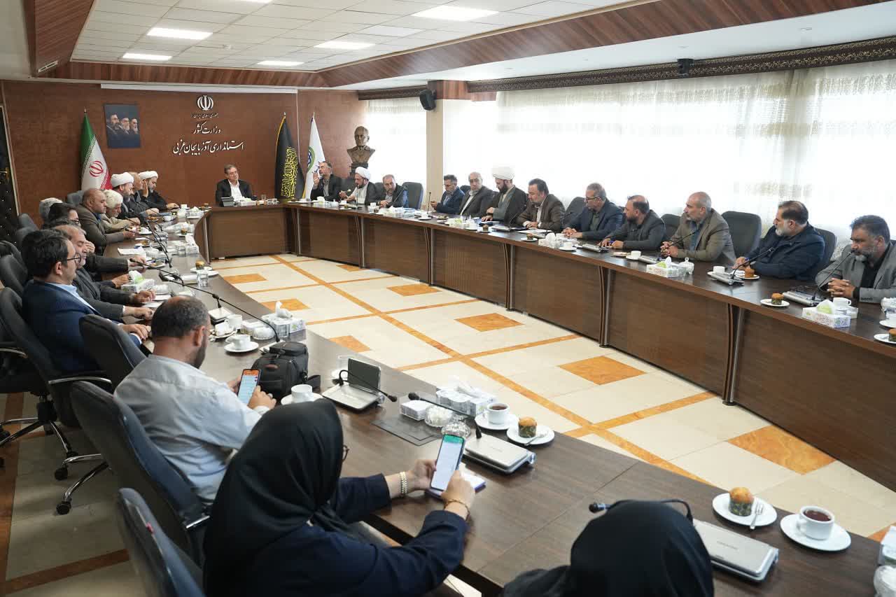 برگزاری جلسه هماهنگی با کانون مداحان و هیئات مذهبی آذربایجانغربی + تصاویر