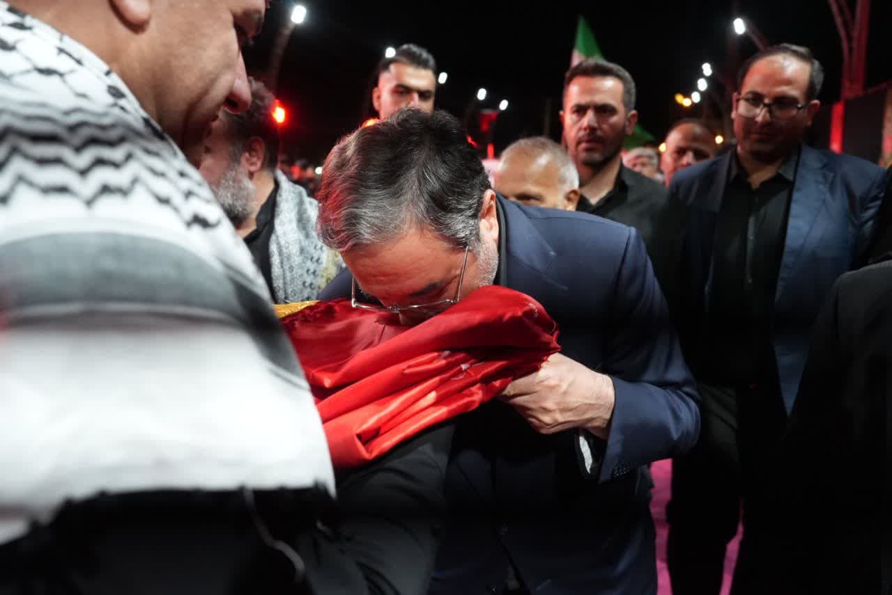 برگزاری آیین معنوی عزاداری شب عاشورای حسینی توسط موکب هیئت الحسین (ع) ارومیه + تصاویر