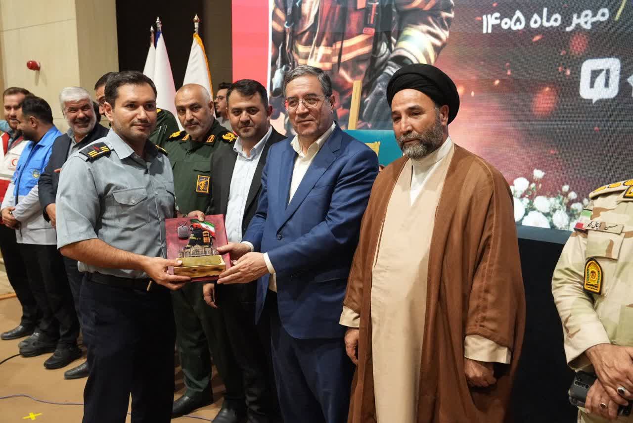آتشنشانان ارومیه، قهرمانان بیادعای ایمنی و ایثار + تصاویر
