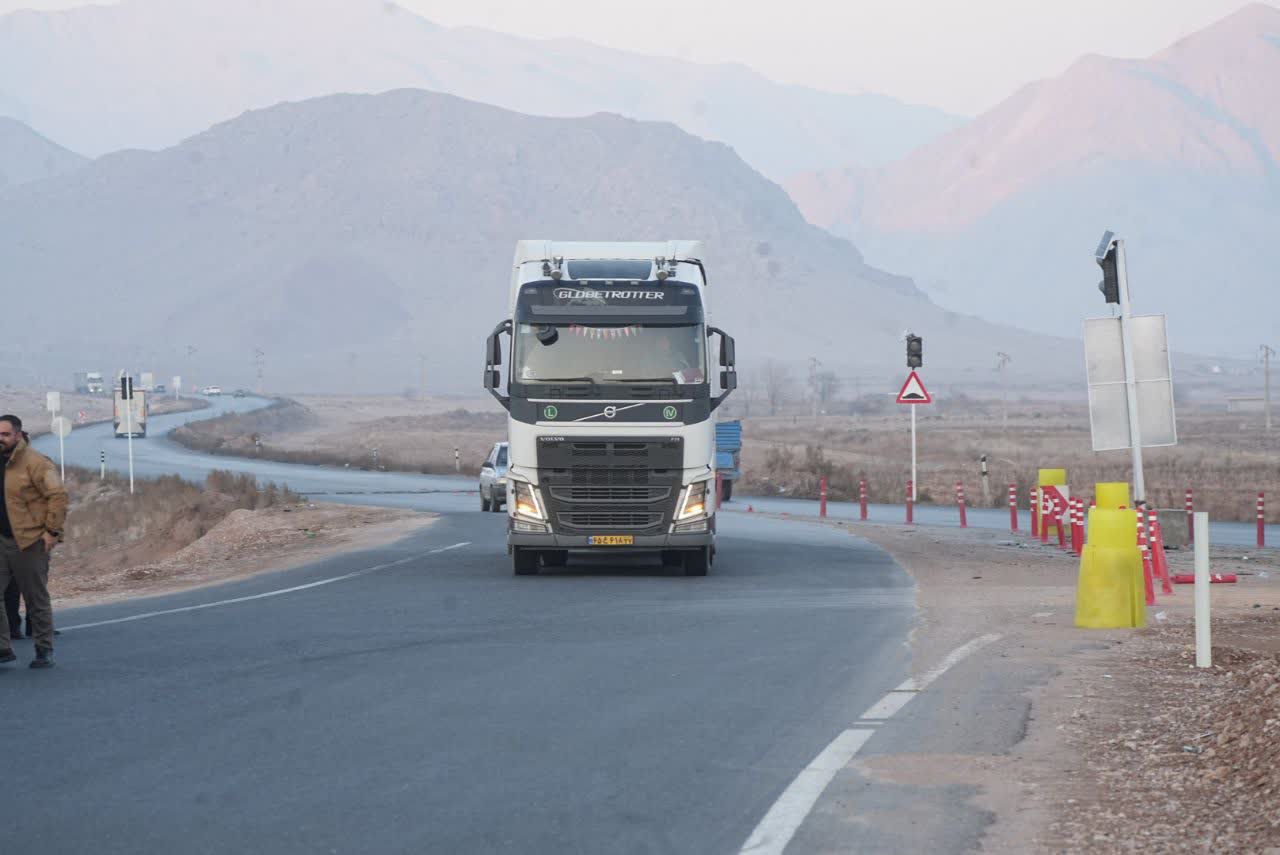 برگزاری آیین بهره‌برداری از قطعه نخست سه‌راهی ایواوغلی تا گیت ورودی منطقه آزاد ماکو + تصاویر