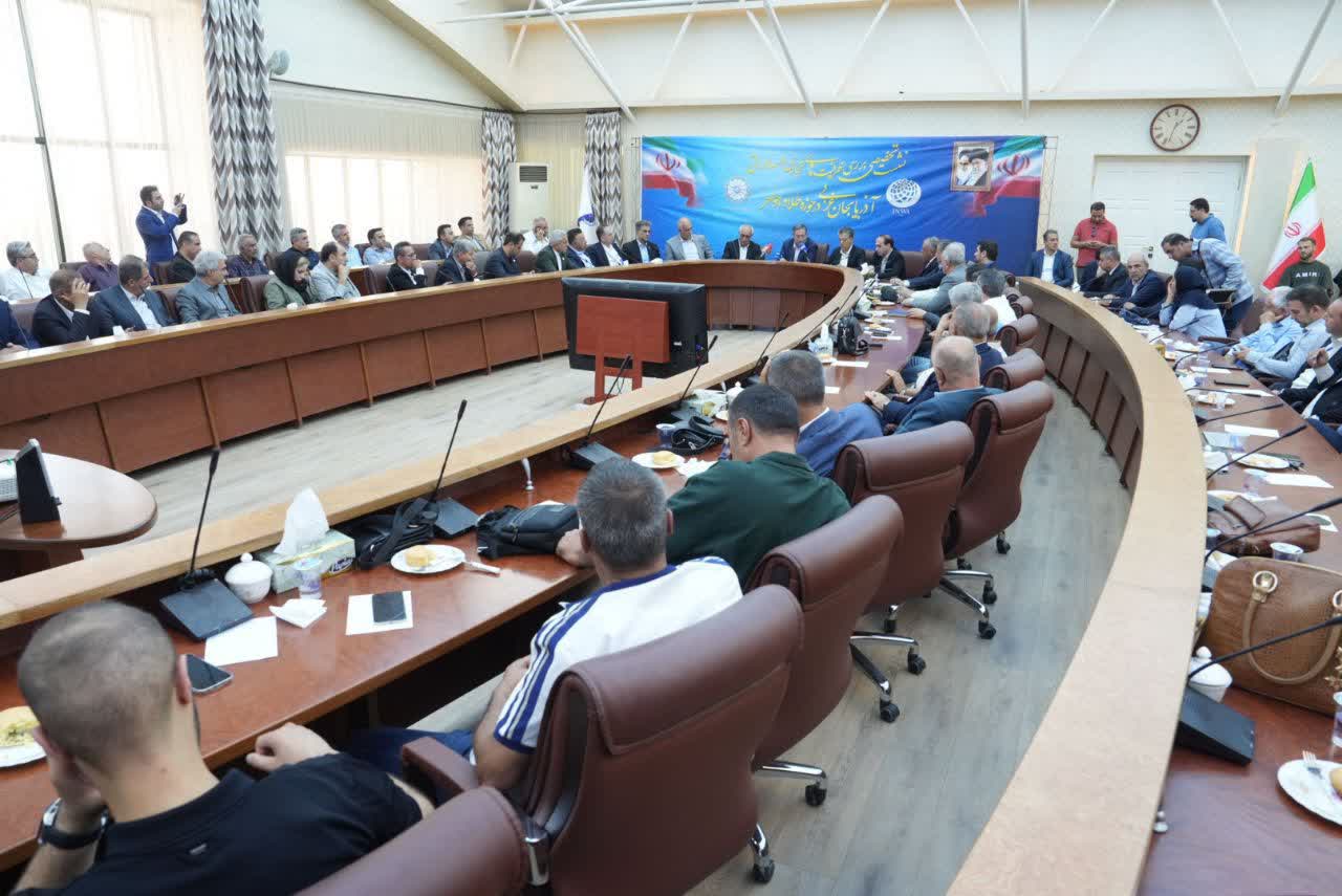 برگزاری نشست تخصصی ظرفیتهای تجاری و صادراتی آذربایجانغربی در حوزه طلا و جواهر + تصاویر