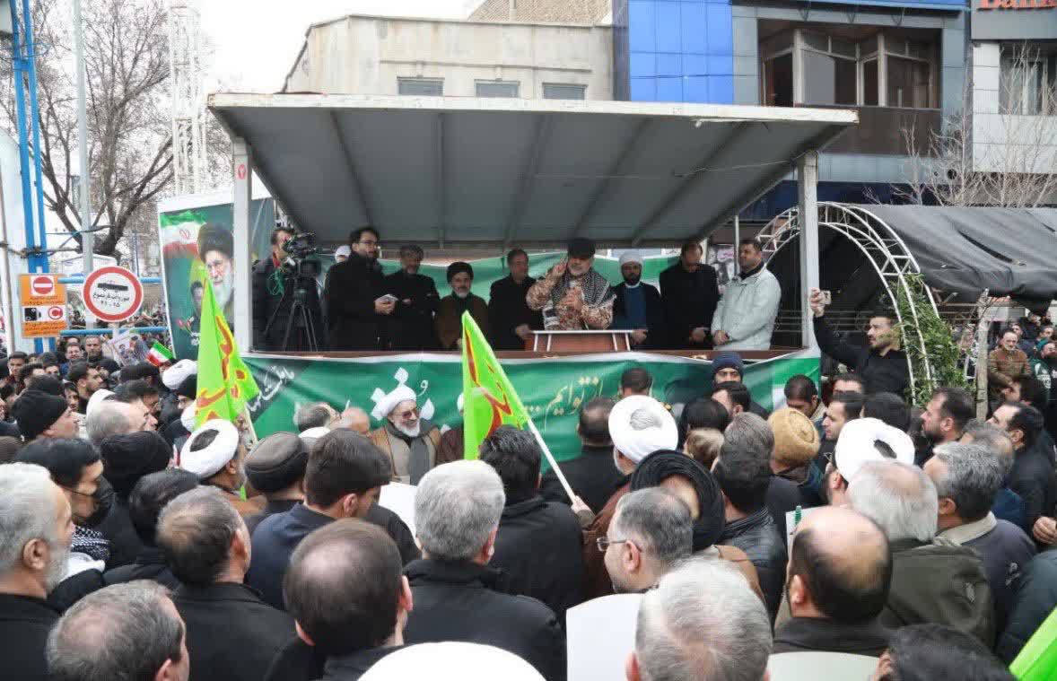 برگزاری اجتماع میثاق با امام شهید امت و بیعت با رهبر منتخب خبرگان ملت در ارومیه + تصاویر