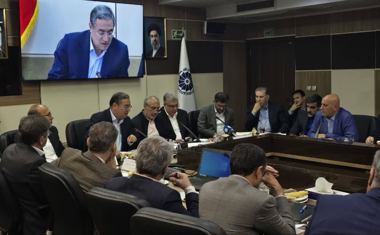 از دید دولت فرمانده استان استاندار است