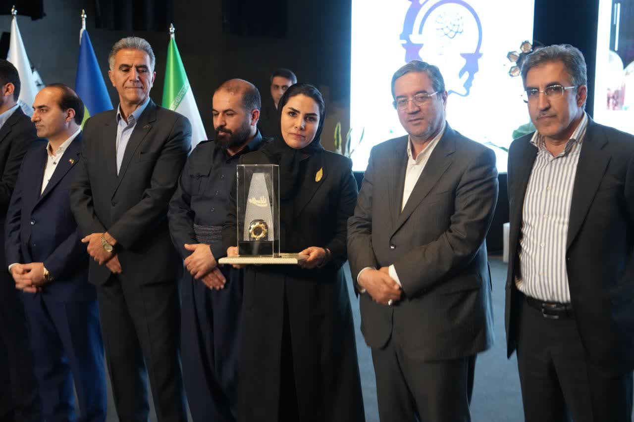 برگزاری آیین تجلیل از صنعتگران، معدنکاران و پیشکسوتان عرصه تولید در آذربایجانغربی + تصاویر