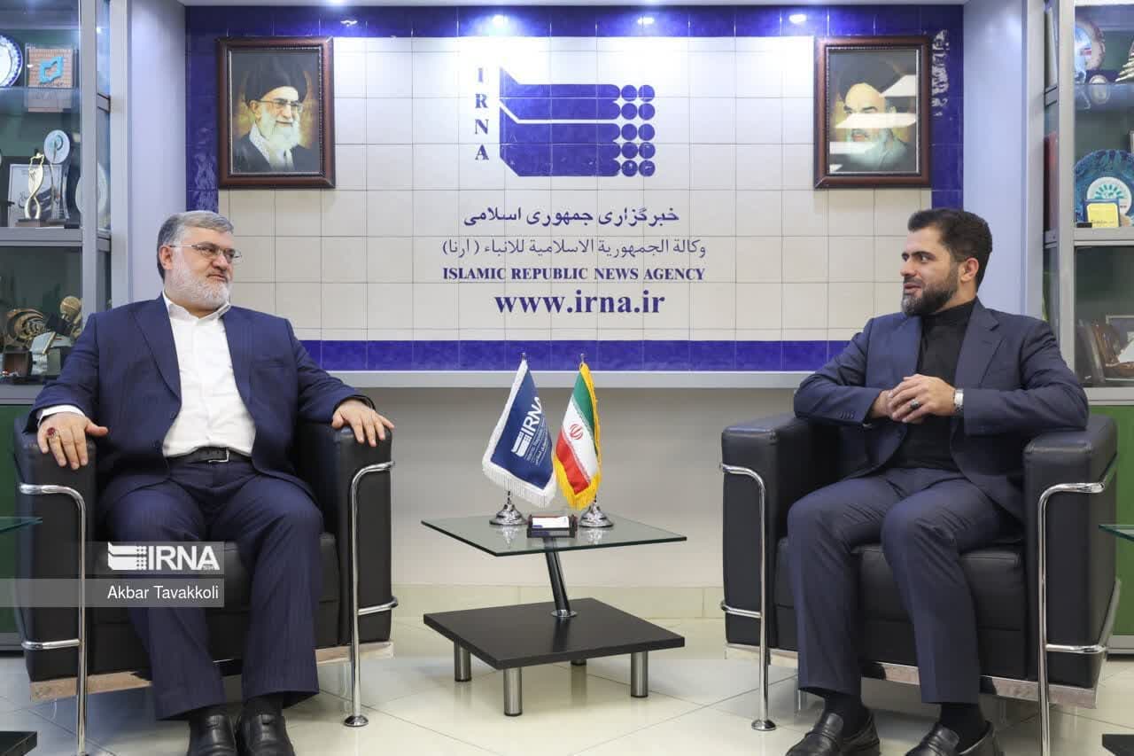 آلبوم تصویری / حضور استاندار آذربایجانغربی در دفتر خبرگزاری ایرنا