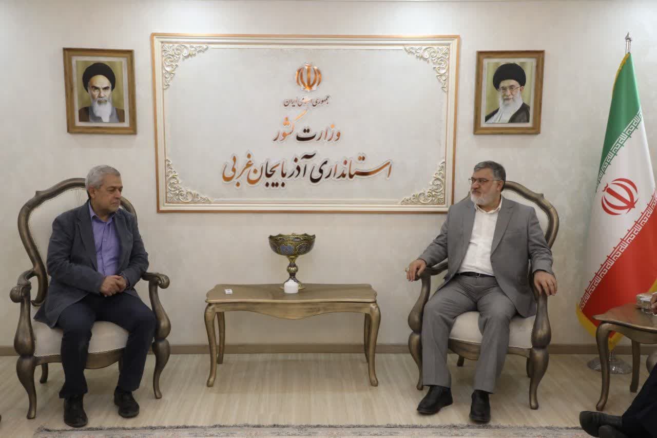 دیدار رئیس ستاد توسعه و بازسازی عتبات عالیات با استاندار آذربایجانغربی + تصاویر