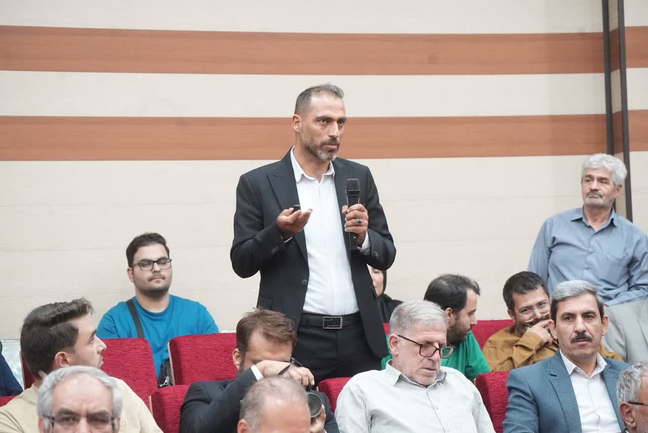 آلبوم تصویری / خانه مطبوعات میزبان گفتوگوی استاندار آذربایجانغربی با خبرنگاران