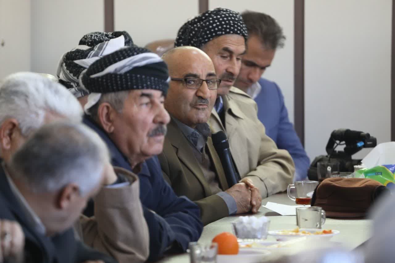 آلبوم تصویری / دیدار استاندار آذربایجانغربی با جمعی از روحانیون، سران طوایف و عشایر شهرستان پیرانشهر