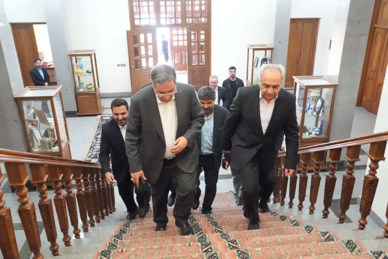 استقبال استاندار آذربایجانشرقی از دبیر کارگروه ملی نجات دریاچه ارومیه + تصاویر