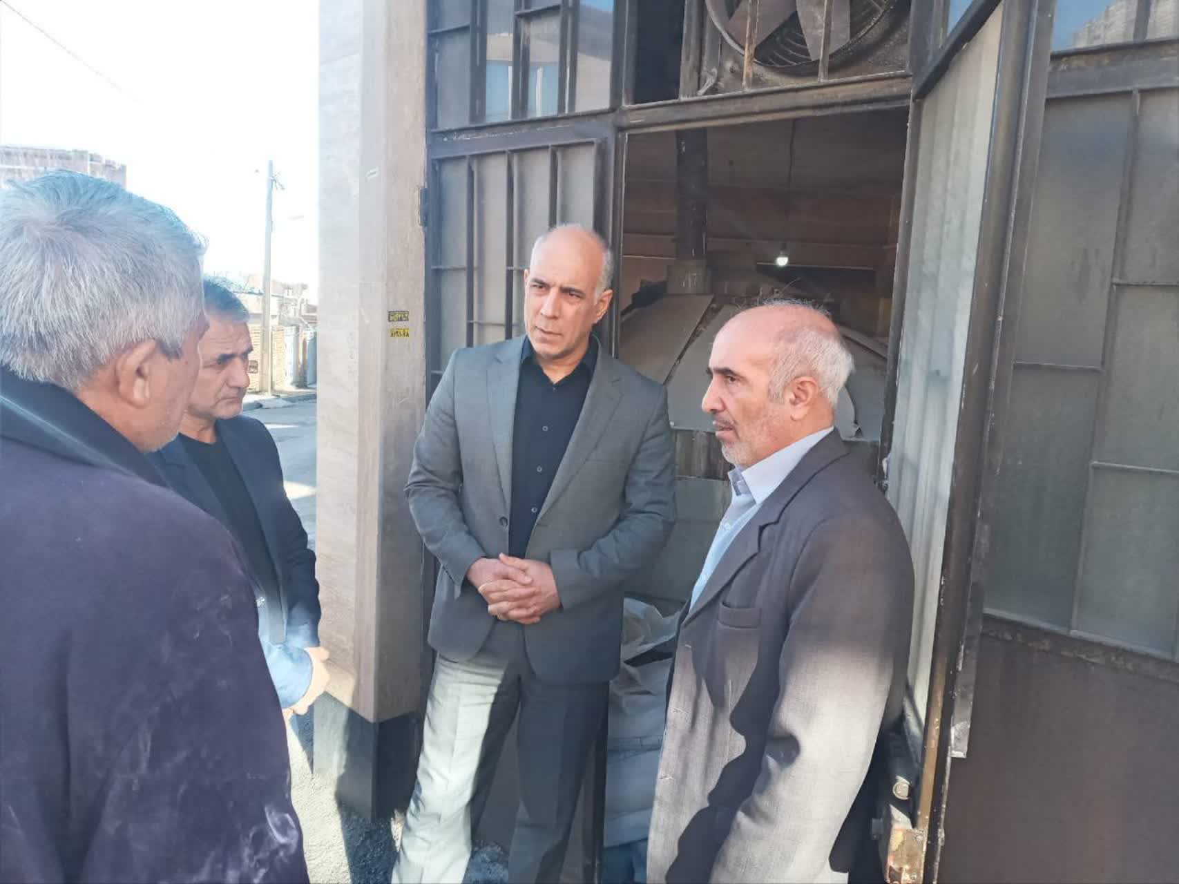 بازدید معاون استاندار آذربایجان‌غربی از نانوایی‌های ارومیه + تصاویر