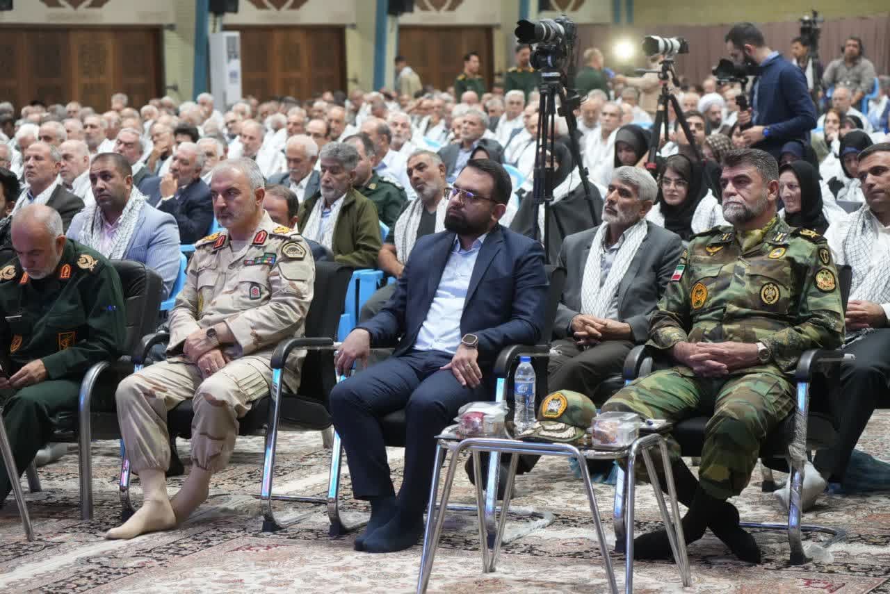 آلبوم تصویری / حضور استاندار آذربایجانغربی در همایش تجلیل از پیشکسوتان و فعالان دفاع مقدس و مقاومت
