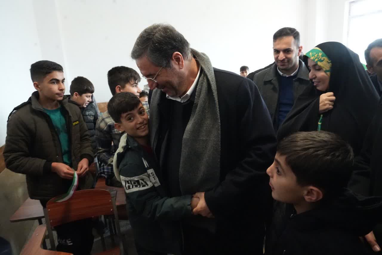 افتتاح مدرسه مشارکتی بامداد امید در ارومیه + تصاویر