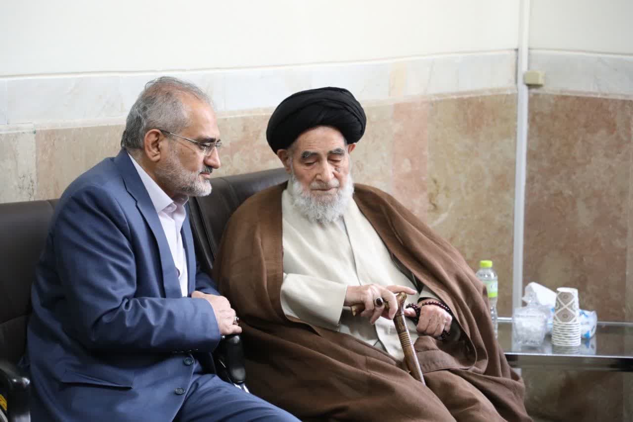 آلبوم تصویری / حضور معاون امور مجلس رئیس جمهور در نماز جمعه ارومیه