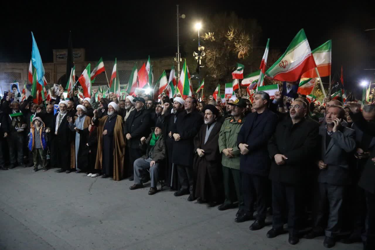 تداوم تجمعات شبانه مردم ارومیه + تصاویر