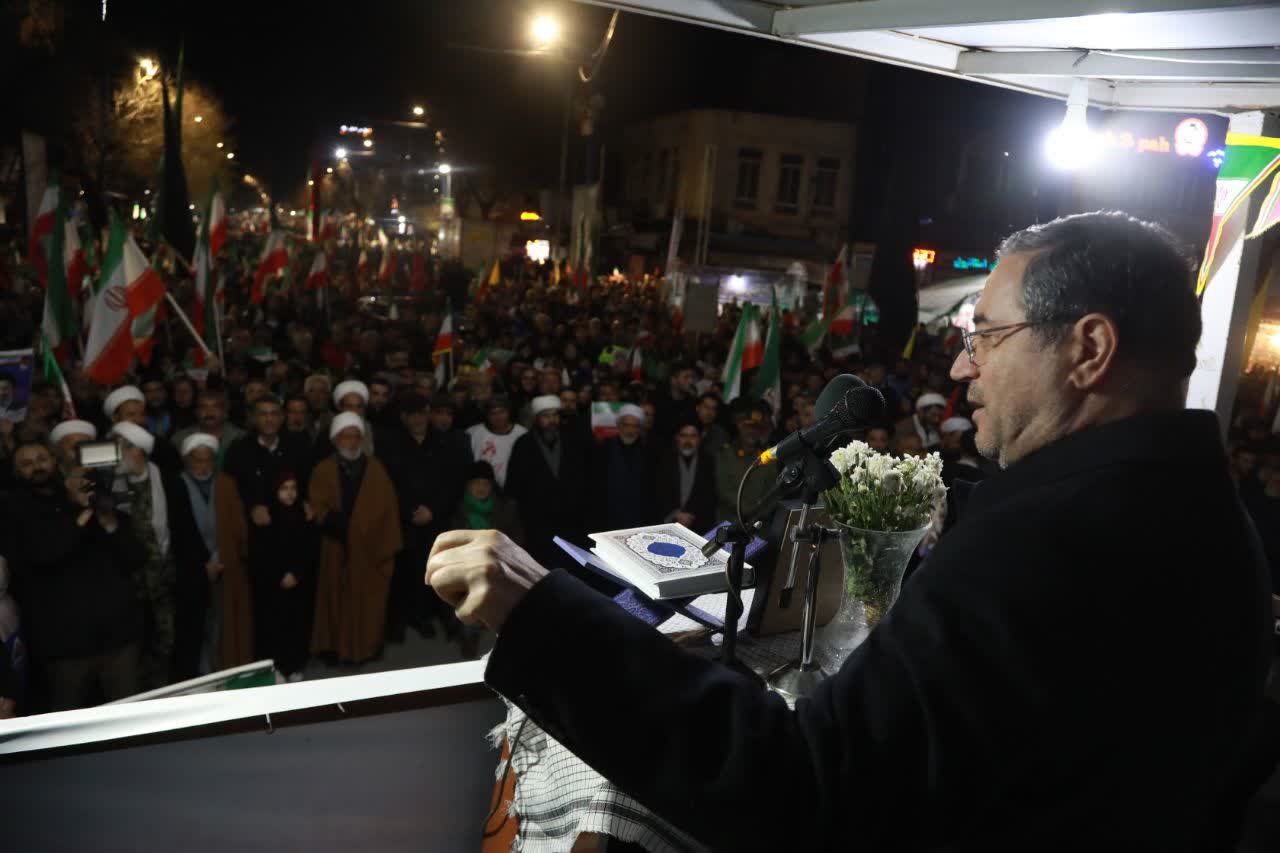 تداوم تجمعات شبانه مردم ارومیه + تصاویر