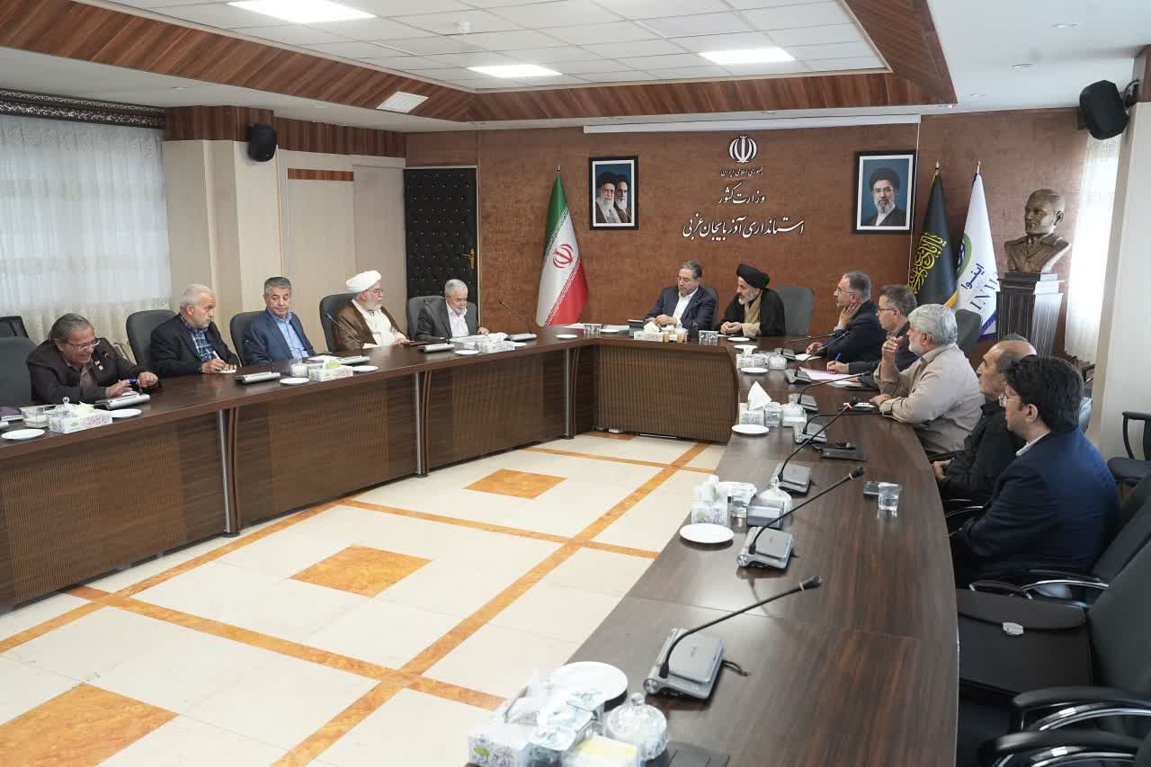 خیرین و مسئولان در مسیر خدمت به مردم آذربایجانغربی + تصاویر