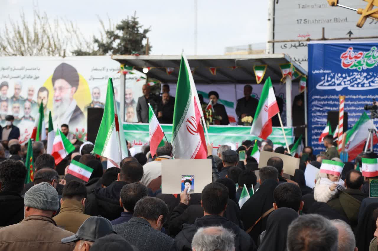 تحویل سال نو با یاد رهبر شهید در ارومیه + تصاویر