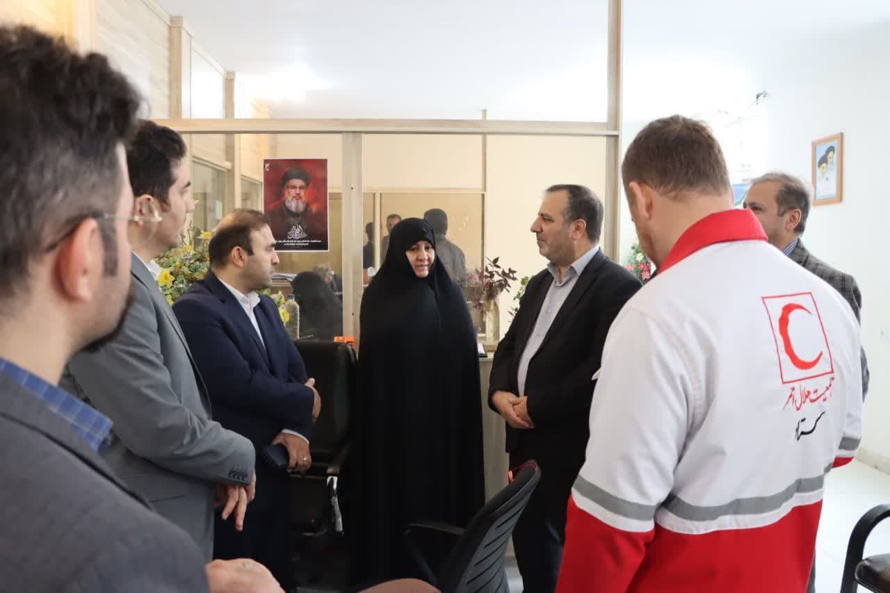 حضور مدیرکل بازرسی استانداری در محل میزخدمت بررسی مشکلات خانواده های شهدا و ایثارگران استان