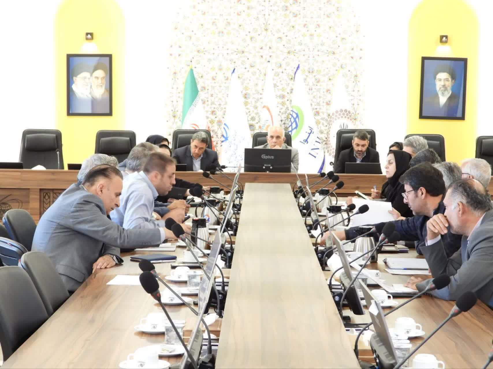 مسیر سرمایهگذاری در آذربایجانغربی هموارتر میشود