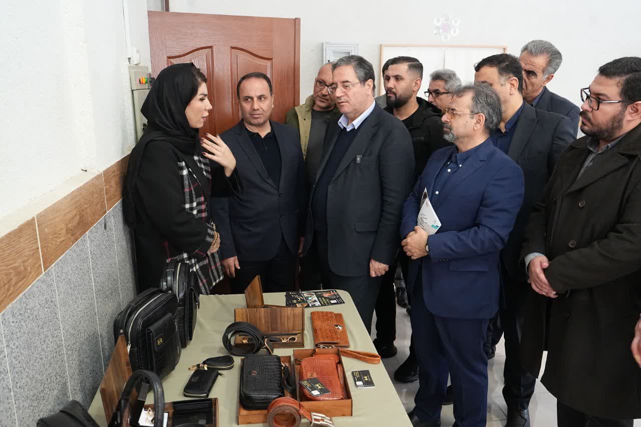 آغاز اجرای تفاهم‌نامه افتتاح کارگاه گوهرتراشی در ارومیه + تصاویر