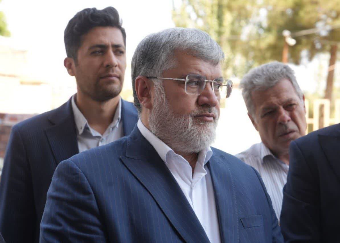 بازدید استاندار آذربایجانغربی از روند احداث مجتمع اداره شهرستان چهاربرج + تصاویر